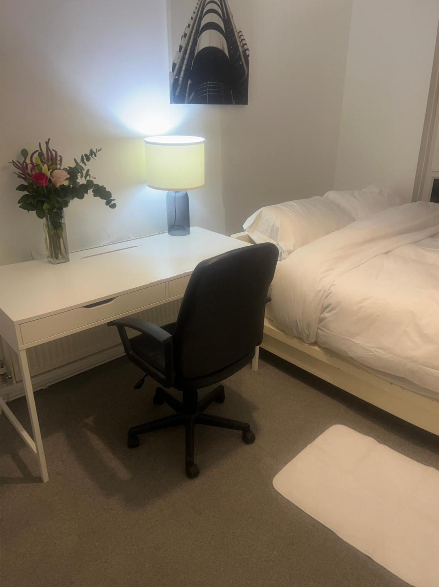 Casa de hóspedes Cosy Near Angel & Kings Cross Station Private Management Two Shared Bathroom Londres